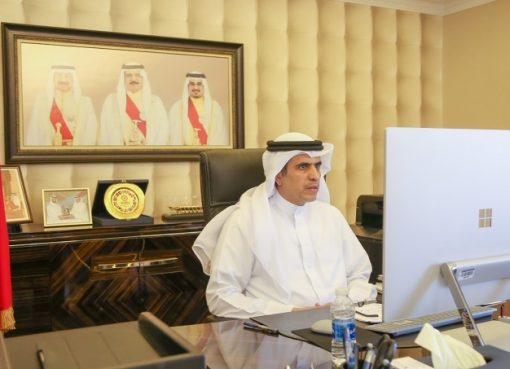 في لقاء مفتوح مع أساتذة وطلبة الجامعة الأهلية.. وزير الإعلام: حريصون على تمكين الشباب المبدع وتعزيز الحريات المسؤولة