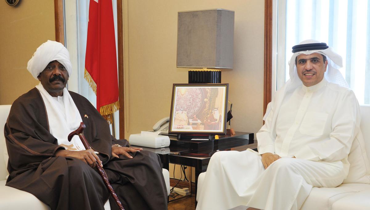 صورة - خبر وزير الإعلام يستقبل السفير السوداني